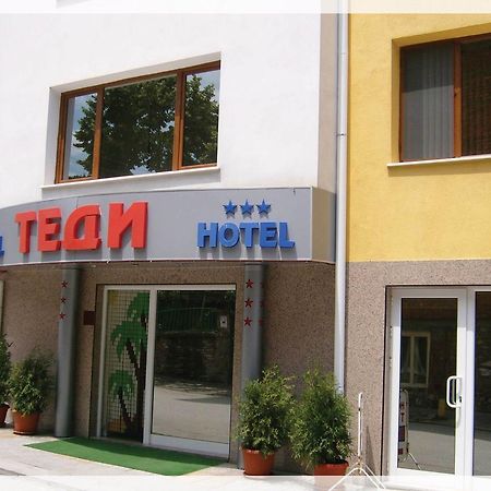 hotel TEDI Asenovgrad Exteriér fotografie